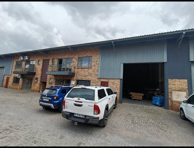 INDUSTRIAL PROPERTY TO RENT IN STORMILL